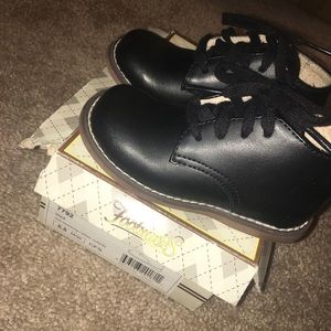 Toddler walking shoes